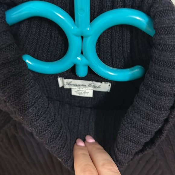 Turtleneck - Picture 2 of 3
